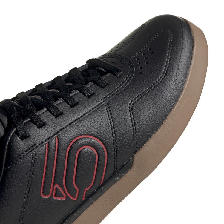 Zapatillas SLeuth Dlx Core Black/Scarlet/Gum M2...