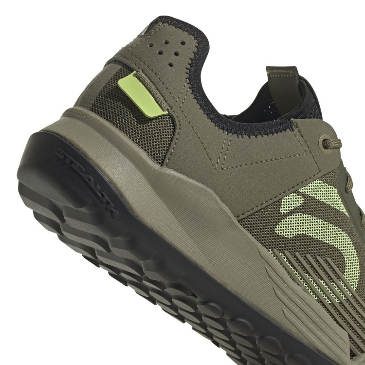 Zapatillas Trailcross Lt Focus Olive/Pulse...
