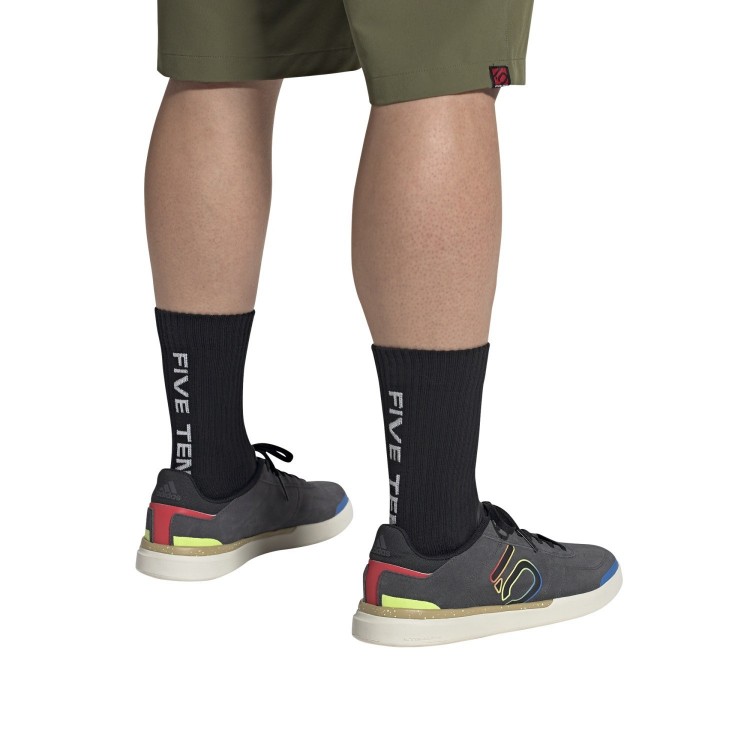 Zapatillas SLeuth Dlx Core Black/Carbon/Wonder...