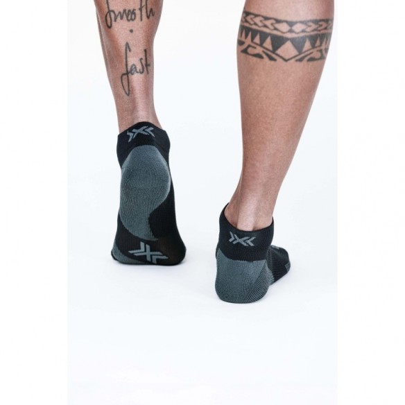 Calcetín Run Discover Low Cut Black/Charcoal X-Bionic