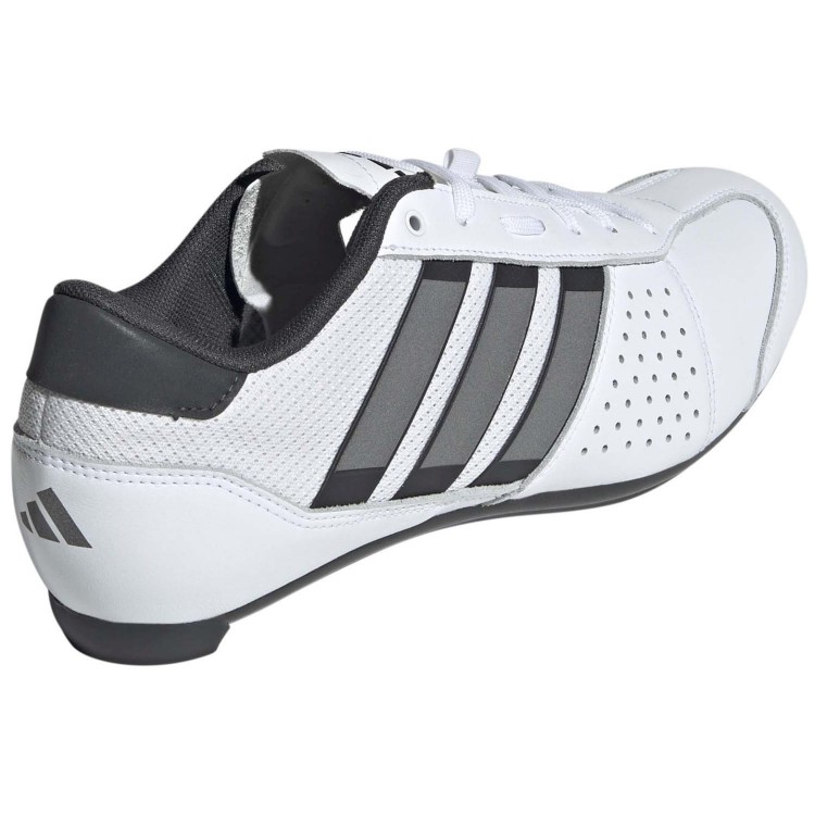 Zapatillas LACES ROAD adidas