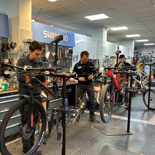 El Mejor Taller de Bicicletas en Zaragoza en Cyclon Scott Concept Store